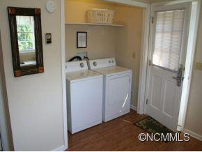 900 REEMS CREEK ROAD - Photo 11
