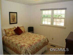 900 REEMS CREEK ROAD - Photo 13