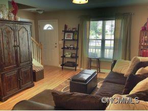 11 Forest Lake Drive - Photo 3
