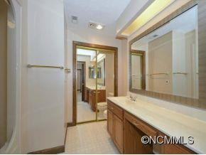 911 SUNLIGHT RIDGE DRIVE - Photo 13