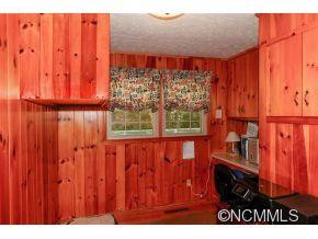 318 Crestview - Photo 13