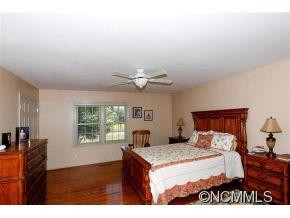 318 Crestview - Photo 14