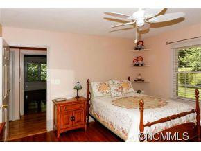 318 Crestview - Photo 16