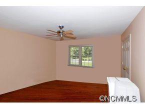 318 Crestview - Photo 17