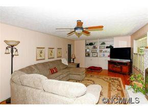 318 Crestview - Photo 5