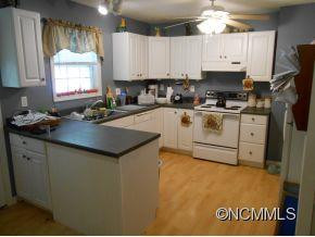 401 Paint Fork Road - Photo 10