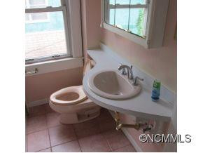 - Photo 4
