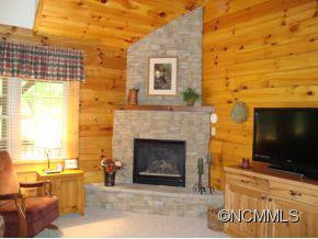 385 Julia Lane - Photo 2