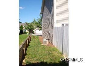 49 Farington Circle - Photo 3