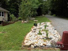 9 Oak Knoll Drive - Photo 16