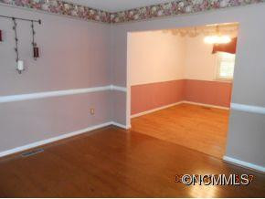 137 Castlerock Drive - Photo 8