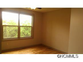 63 Noble Road - Photo 5