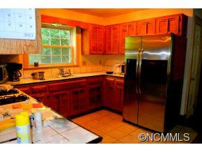 572 Stewart Road - Photo 8