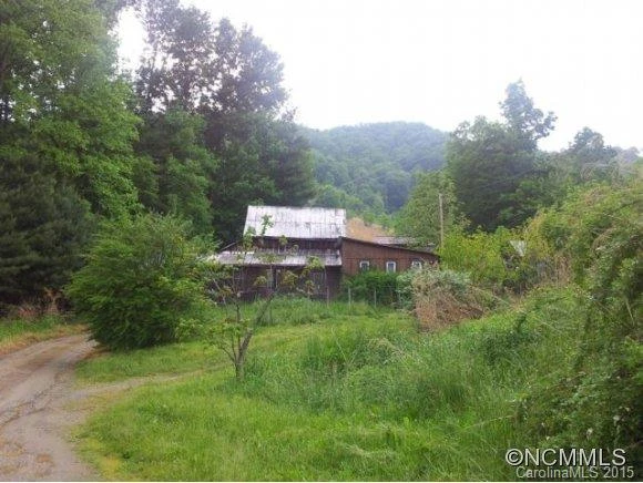 28 Sissy's Cove Road