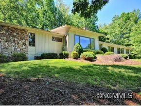 404 JACAMAR WAY - Photo 2