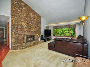 404 JACAMAR WAY - Photo 4
