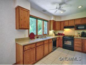 404 JACAMAR WAY - Photo 10