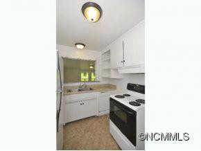 16 LOWELL - Photo 4
