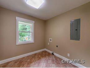 8 ELLENWOOD DR - Photo 14