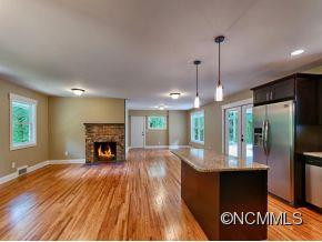 8 ELLENWOOD DR - Photo 4