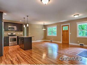 8 ELLENWOOD DR - Photo 5