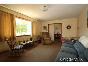 5945 Asheville Highway - Photo 13