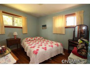 5945 Asheville Highway - Photo 9