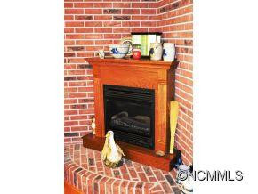 118 Riverside Drive - Photo 13