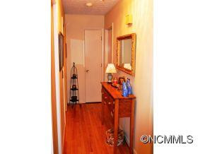 118 Riverside Drive - Photo 14