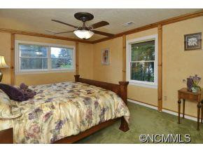 90 Oak Park Drive - Photo 16