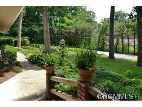 90 Oak Park Drive - Photo 4