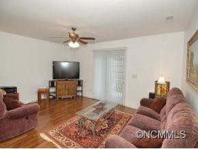 19 AMERSHAM LANE - Photo 3