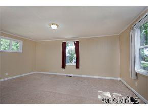 30 Stratford Ave. - Photo 4