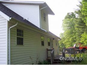 250 Bearwallow Road - Photo 4