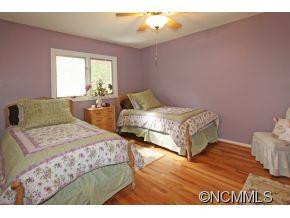 670 Country Club Dr - Photo 13
