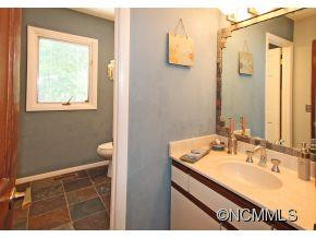 670 Country Club Dr - Photo 14