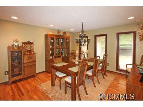 670 Country Club Dr - Photo 7