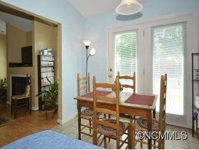 136 Wiltshire Circle - Photo 4