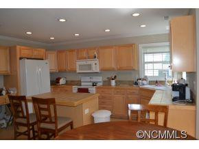 24 Summit Avenue - Photo 12