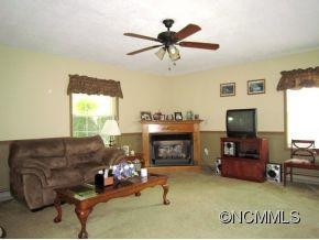 1116 Alexander Road - Photo 3