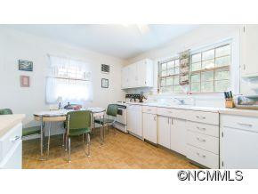 401 Park Avenue - Photo 3