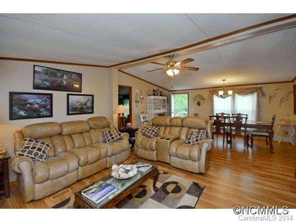 10 SAVANNAH CIRCLE - Photo 3