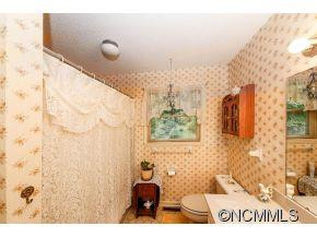 821 Greenwood - Photo 17