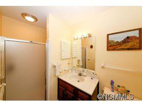 821 Greenwood - Photo 18