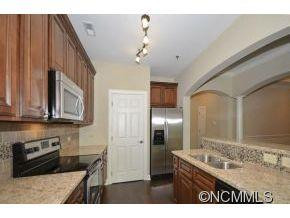 40 Hyannis Drive #102 - Photo 8
