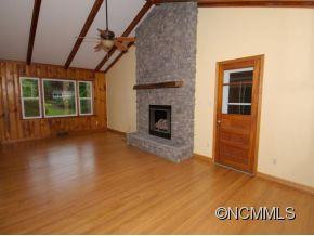 45 LONGVIEW DRIVE - Photo 2