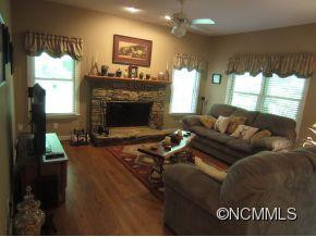 28 Indian Bend Dr - Photo 2