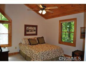 531 Nottingham - Photo 11