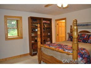 531 Nottingham - Photo 12