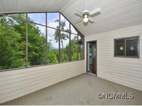 317 MOUNTAIN VALLEY DRIVE - Photo 11